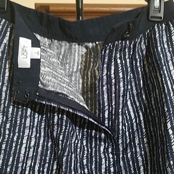 LOFT blue and white skirt C32 - Picture 3 of 5